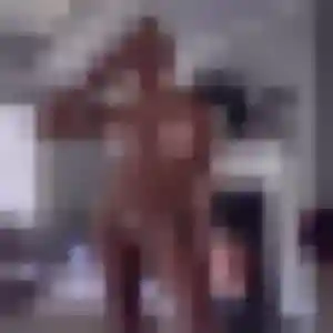 Emna, 28 ans, connectée à Minihy-Tréguier pour une rencontre coquine