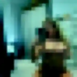 Salma (33 ans) à Mommenheim attend une rencontre rapidement
