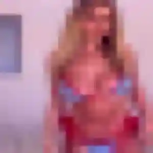 Charmante Nissa, 34 ans à Montaigut-en-Combraille - voir sa photo