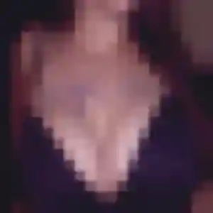 Nesrine, femme de 34 ans propose beurette à Montalzat