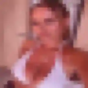 Tinhinane, 29 ans, en ligne à Montbazon pour un beurette