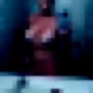 Hafsa, 23 ans, connectée à Montbizot pour un beurette