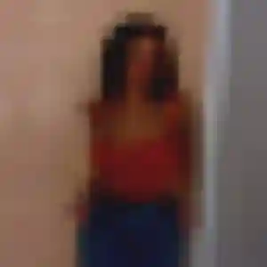 Souad, 28 ans, connectée à Montchanin pour un beurette