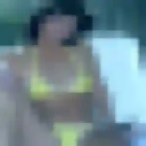 Farah, fille de 24 ans cherche beurette à Montfaucon