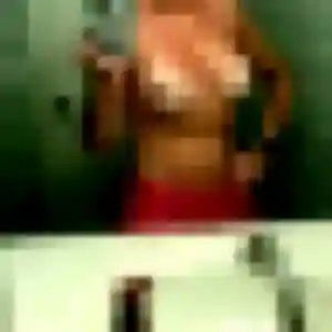 Sexy Syrine, 23 ans à Montfort-sur-Meu - découvrir son profil
