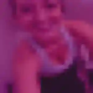 Amina, 25 ans, en ligne à Montgermont pour un beurette