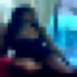 Naima, femme de 23 ans propose beurette à Monthieux