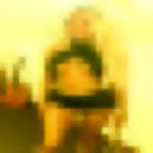 Zineb, 22 ans, connectée à Montlouis-sur-Loire pour une rencontre coquine