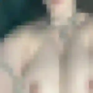 Najat, femme de 34 ans cherche beurette à Montvendre