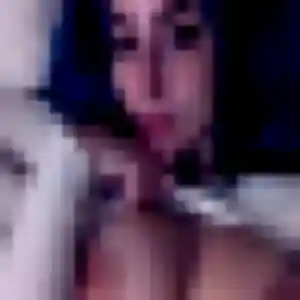 Photo de Meriem à Motreff (26 ans) - beurette gratuit
