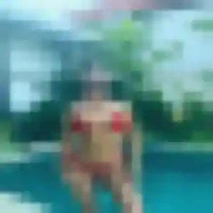 Photo sexy de Amel, 22 ans à Moulins - plan discret