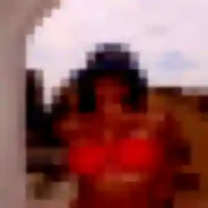 Sexy Rachida, 23 ans à Moussac - découvrir son profil