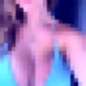 Photo de Soumia à Mouvaux (26 ans) - beurette anonyme