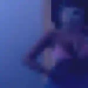 Rencontre Nadia, 24 ans à Moux en privé