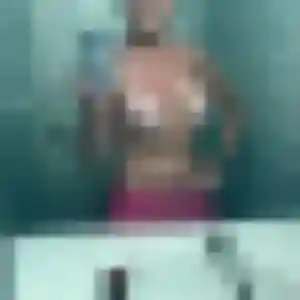 Safia, 40 ans, disponible à Mouxy pour une rencontre coquine