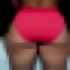 Photo sexy de Najat, 28 ans à Mouzillon - plan discret