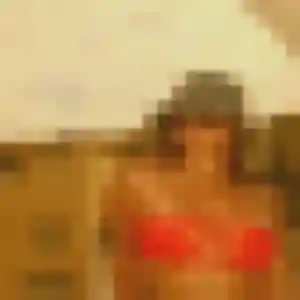 Dihya de Mur-sur-Allier, 22 ans - beurette discret