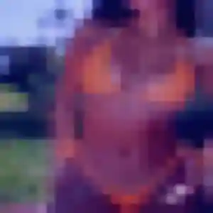 Malika (33 ans) à Nant propose une rencontre ce soir