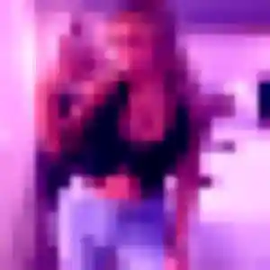 Nadia, 24 ans, veut un beurette à Nanton