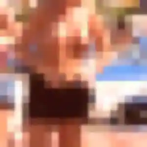 Photo de Yasmine à Neschers (23 ans) - beurette discret