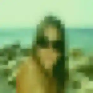 Feriel (26 ans) à Neuville-en-Ferrain propose une rencontre ce soir