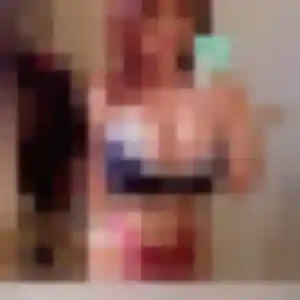 Rejoins Samira, 31 ans à Neuville-en-Ferrain en privé