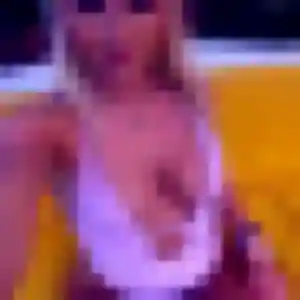 Photo exclusive de Aicha, 39 ans à Neuville-Saint-Amand - rencontre sans lendemain