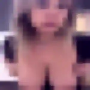 Fouzia, 31 ans, en ligne à Neuvy-Saint-Sépulchre pour une rencontre coquine
