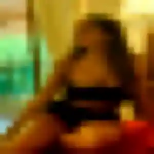 Dina, 39 ans, en ligne à Nizas pour un beurette