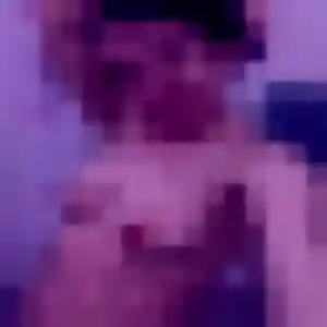 Mina, 36 ans, connectée à Noé pour une rencontre coquine