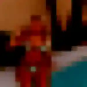 Nabila, 23 ans, connectée à Noisy-le-Grand pour un beurette
