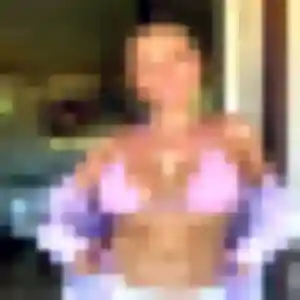Ines, 22 ans, dispo pour beurette à Oberentzen