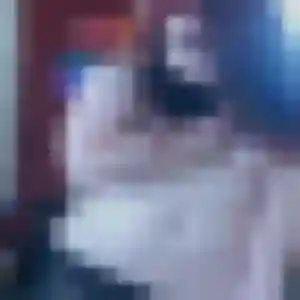 Découvre Dina, 24 ans à Oisseau-le-Petit en privé