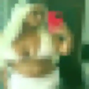 Anissa, 34 ans, connectée à Orignolles pour une rencontre coquine