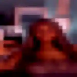Sonia, 22 ans, connectée à Orignolles pour un beurette