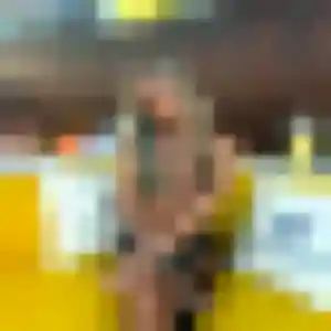 beurette à Orléans : photo de Nadia, 23 ans - inscription gratuite