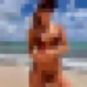 Dihya, 28 ans, en ligne à Orry-la-Ville pour une rencontre coquine