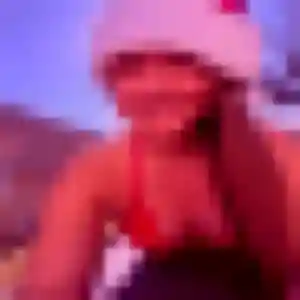 Souad, fille de 35 ans propose beurette à Oyonnax