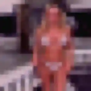 Découvre Dina, 33 ans à Ozillac en privé
