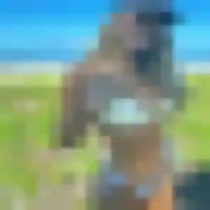 Selma, femme de 22 ans cherche beurette à Pauillac