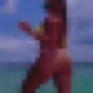 Photo privée de Noura, 25 ans à Penmarch - rencontre coquine