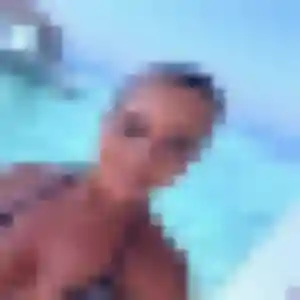 Noura, 25 ans, connectée à Pérols pour une rencontre coquine