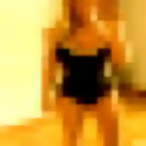 Amina, fille de 27 ans propose beurette à Péron