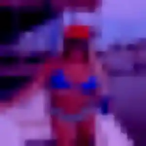 Contacte Maroua, 28 ans à Perthes gratuitement