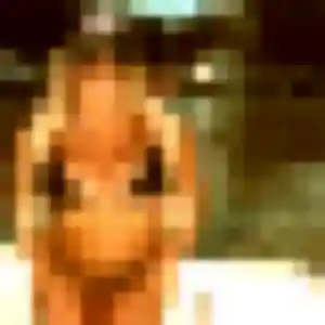 Samira de Peypin-d'Aigues, 32 ans - beurette discret