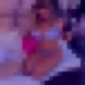 Photo privée de Hajar, 27 ans à Pietrosella - rencontre sans lendemain