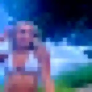 Dounia, 25 ans, en ligne à Pin pour une rencontre coquine