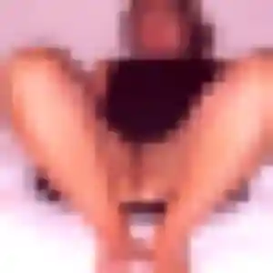 Photo de Hana à Plassac (26 ans) - beurette discret