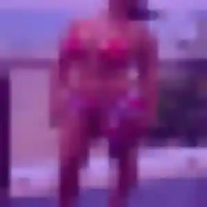 Houda, 39 ans, connectée à Plémy pour une rencontre coquine