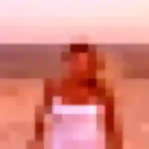 Rabia, 32 ans, connectée à Pleumeur-Bodou pour un beurette
